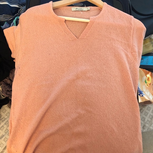 Clothes - Picture 3 of 8